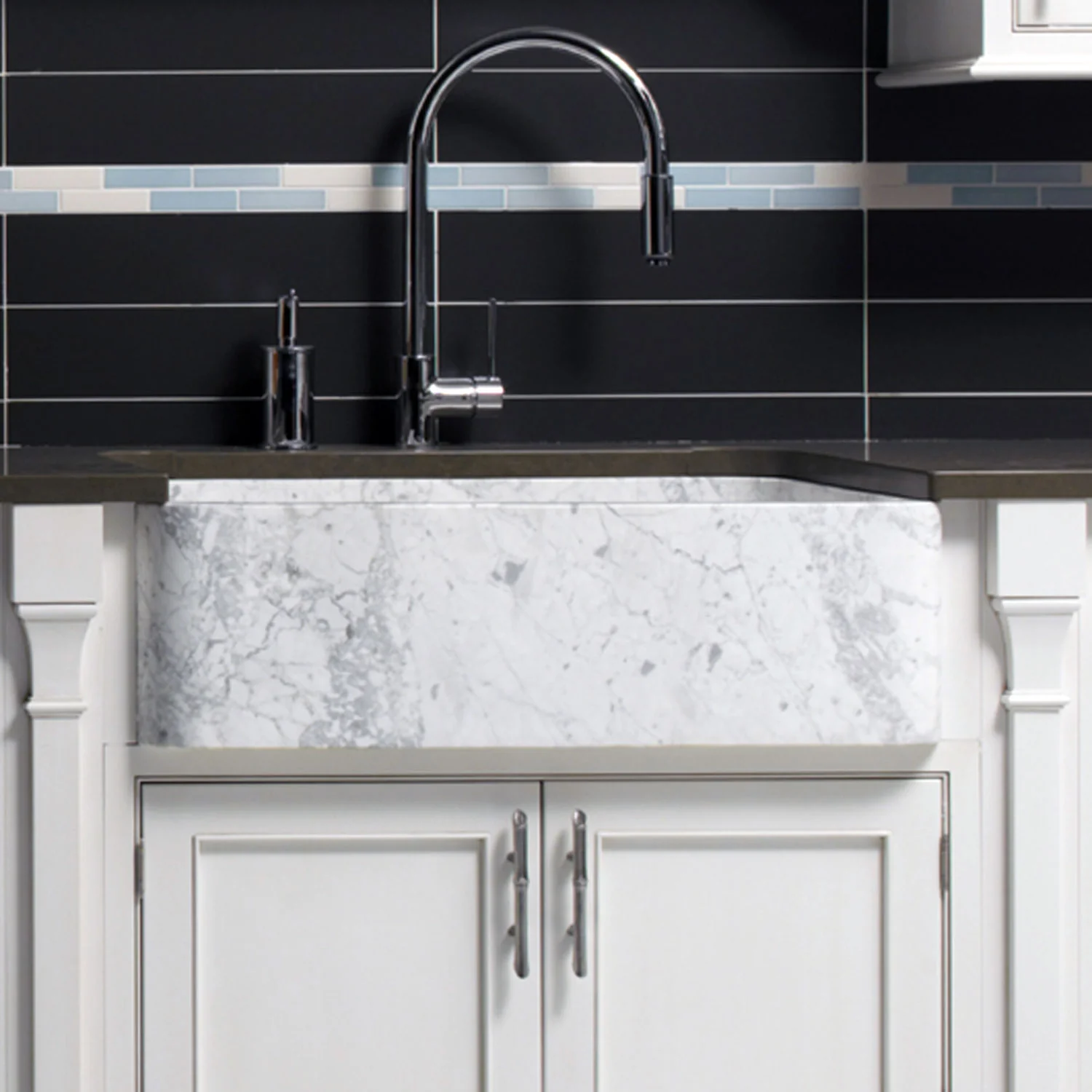 Polished & Honed Front Farmhouse Sinks - Image 3
