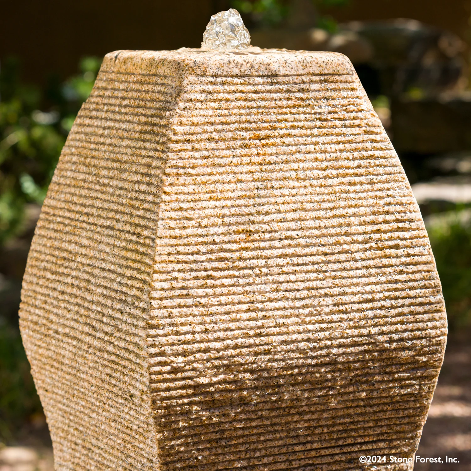 Wave Fountain - Beige Granite - Image 3